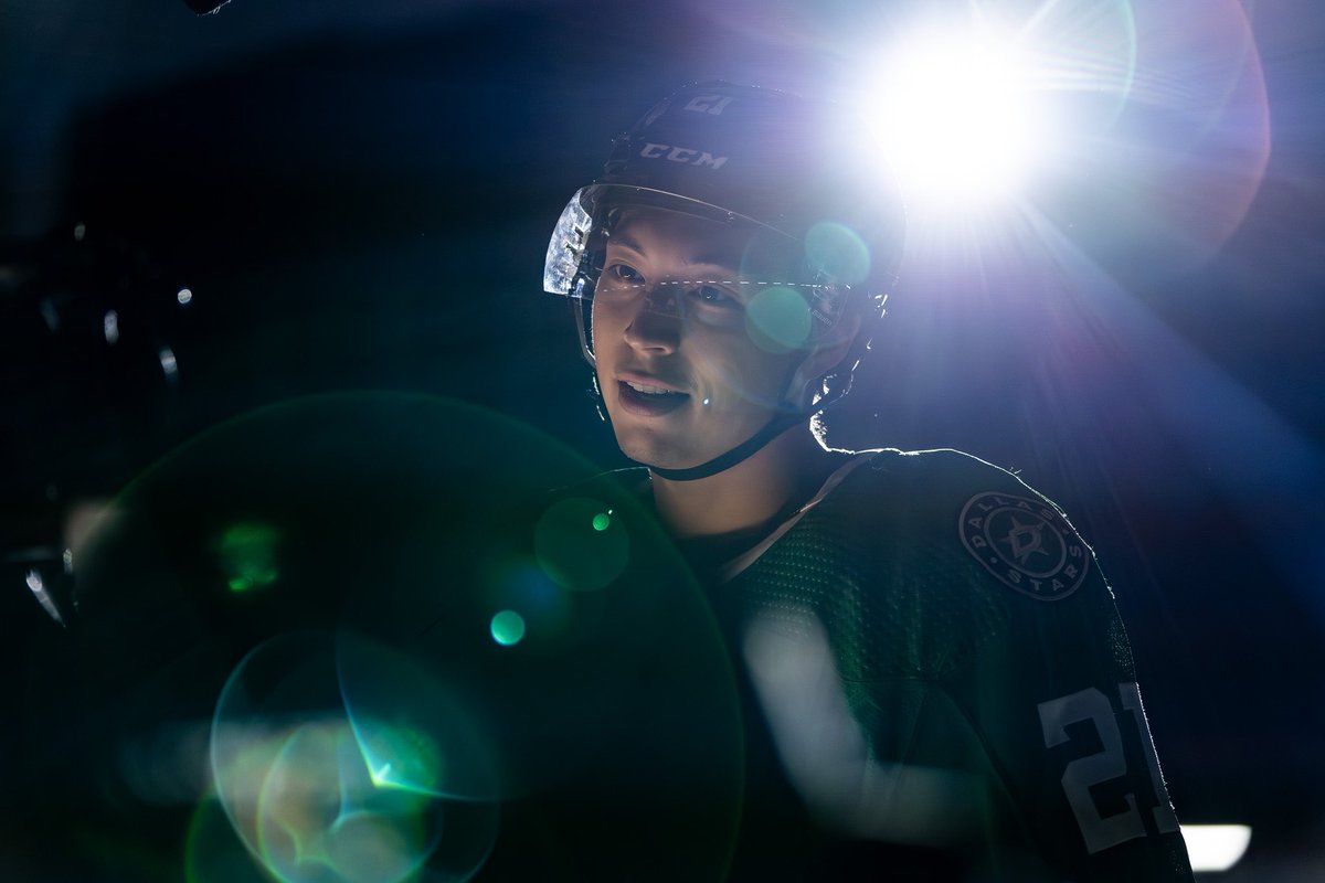 Media pro, Jason Robertson.