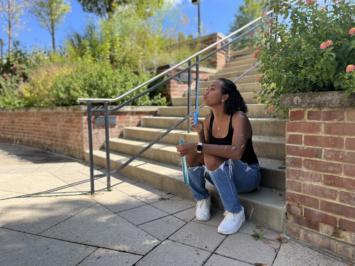 AlannaKopania's tweet photo. First day practicing video sequences with 🫧 &amp; the weather is beautiful! #j262a @merrillcollege 🎥 https://t.co/s6ULRWwG9g