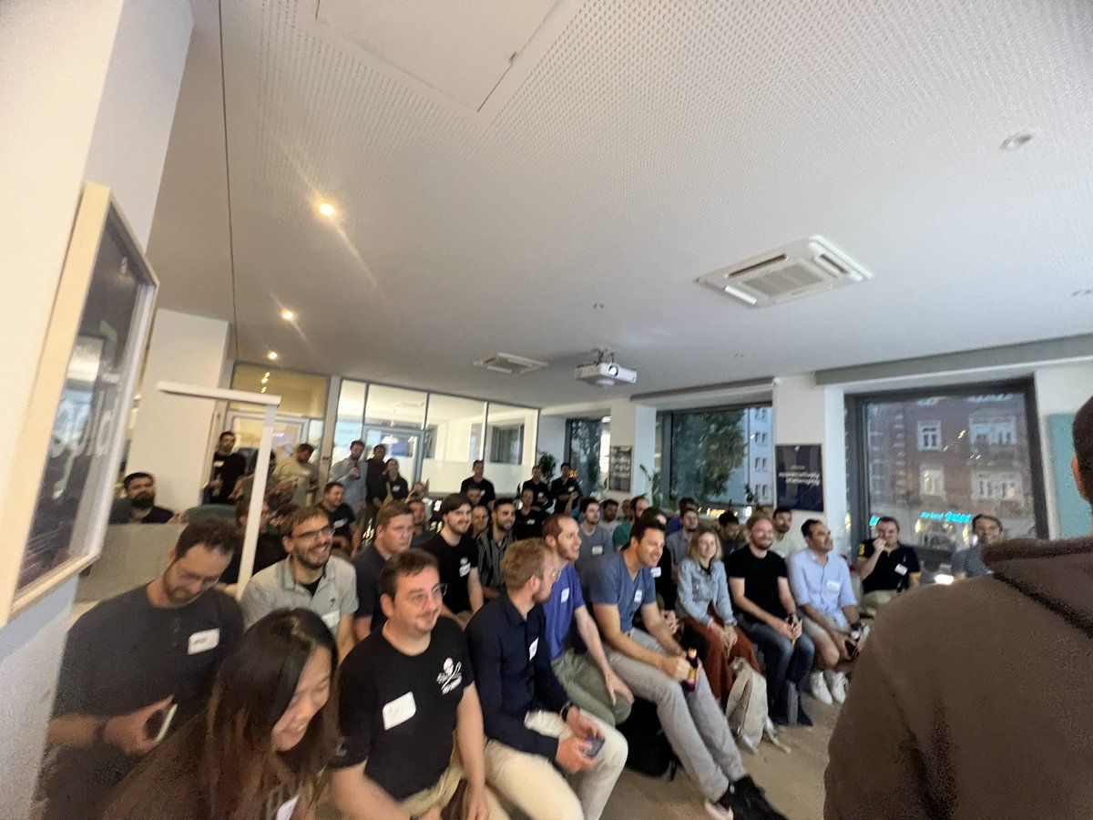 tech_alasco's tweet image. Just kicked out JavaScript #meetup together with @FlorianRappl and @GoogleChromeDev Team speaking about Debugging&Stepping! ✨💫⚡️
#frontend #tech #js