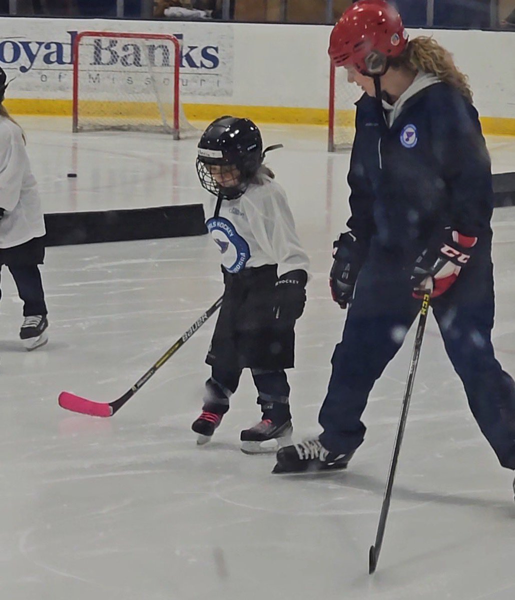 STLBLUESYH's tweet photo. CALLING ALL GIRLS!
ย
Interested in playing hockey?!? Well, our Girl's learn-to-play fall two session still has spots open! ๐๐๐
ย
To register now, click the link below.
https://t.co/ciRbUDoPJe
#GirlsHockey
#GrowTheGame
#GirlsDevelopmentProgram https://t.co/1SbqGGCRpj