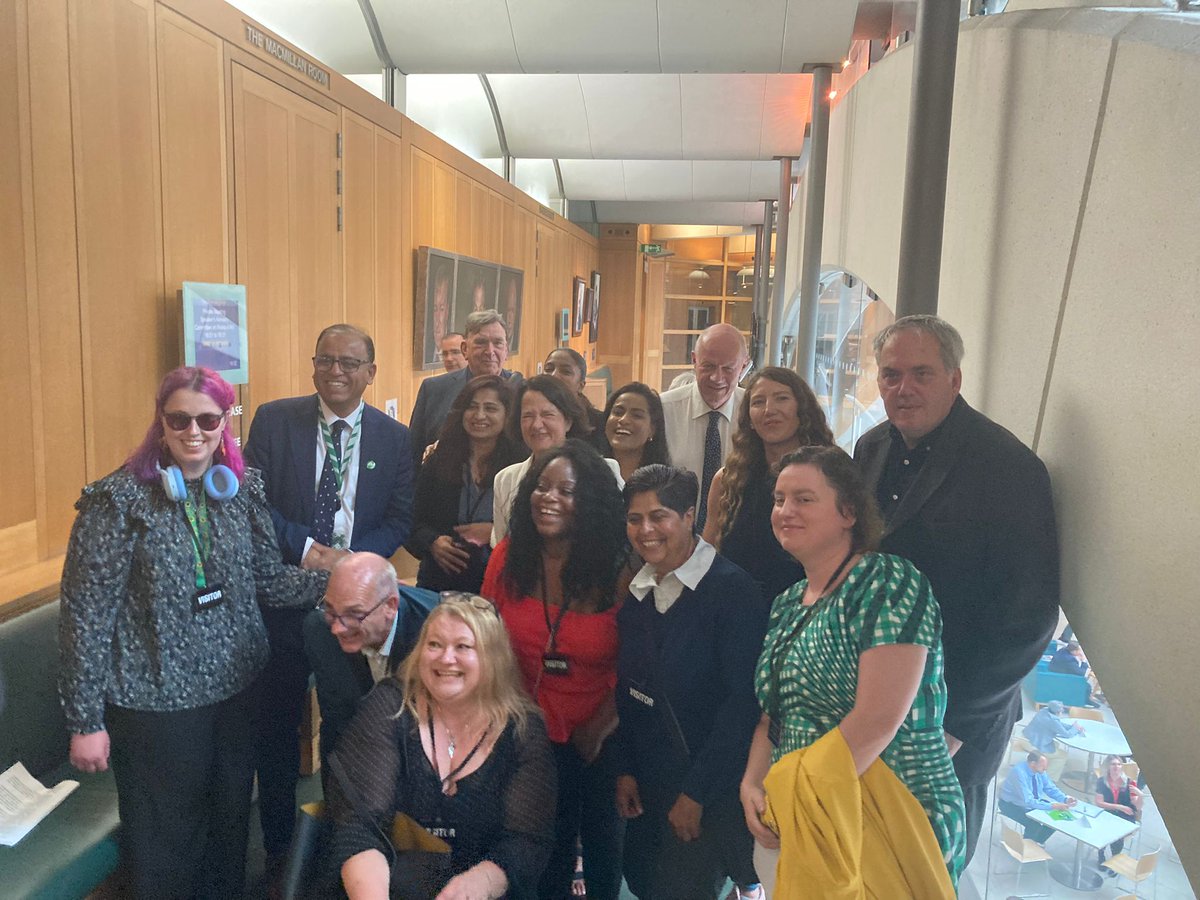 This afternoon, the Adult Social Care APPG hosted a roundtable with @CareWorkersFund to celebrate Professional Care Workers and all that they contribute to the social care sector and society. Thank you to everyone that attended!