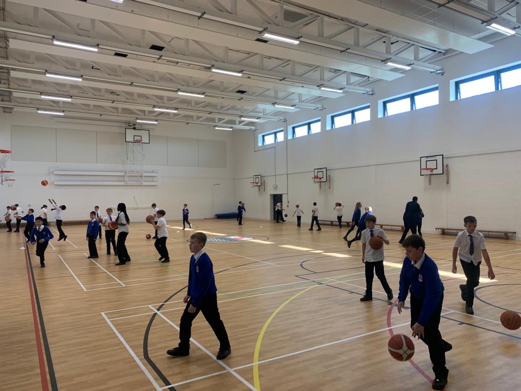 WhitmoreHighPE's tweet photo. Over 40 pupils from Year 7-8 attended Break time Basketball club today. Outstanding effort 🏀🏀

Credit must go to Mr Hutton for the excellent photo shot 👏🏽 

#TeamWhitmore https://t.co/xbJzJJsRL2