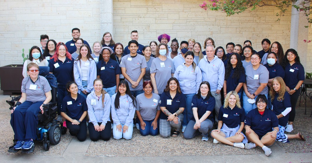 literacy_first's tweet photo. After 7 full days, our 29th cohort of @AmeriCorps tutors has completed their pre-service training. Join us in sending this group of tutors a warm welcome and wishes for a wonderful school year!
#LiteracyFirst #AmeriCorpsMembers #AmeriCorps #NationalService #LiteracyTutors https://t.co/TfahGYHERQ