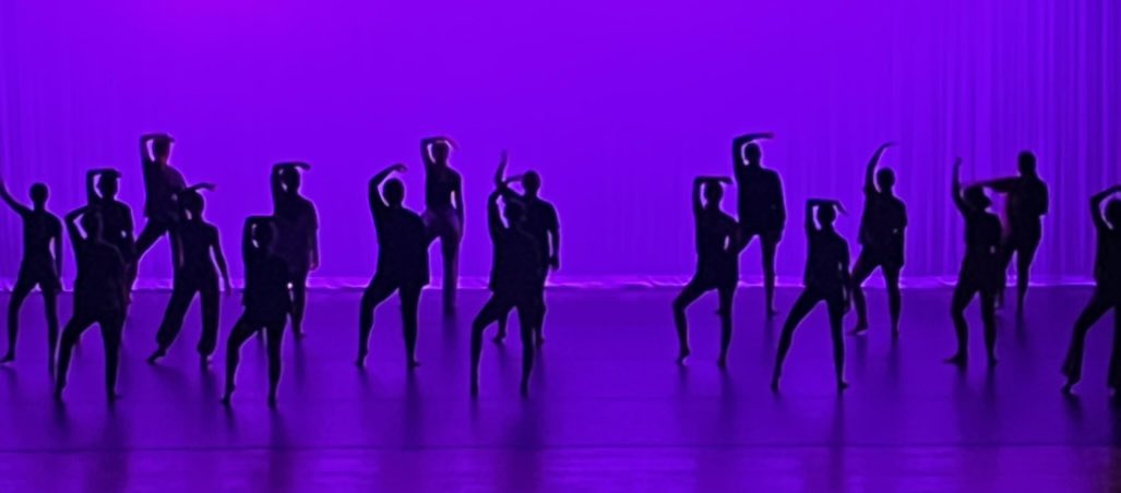 ArtsFvhs's tweet photo. Today we spotlight on @FVHSDance! We are so excited for the future of our dance department as they continue to grow and foster the love of dance @FuquayVarinaHS @WCPSS_Arts #ArtsEdWeek https://t.co/omwIAxo6rc