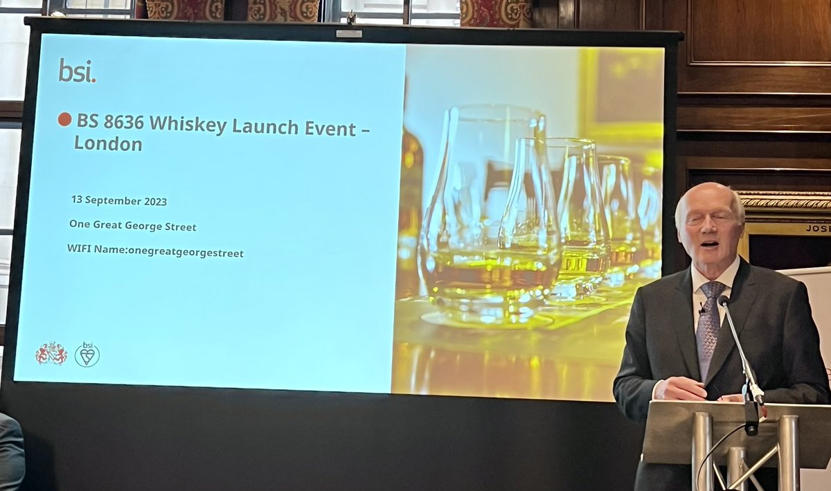 Dan Byles tweet media