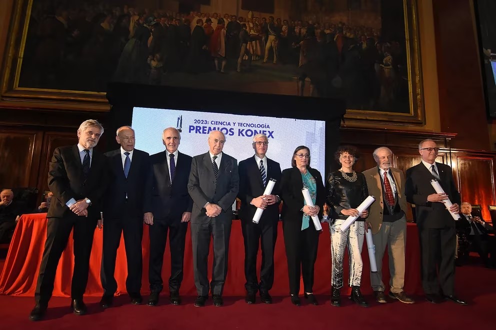 MalvinasUnlp's tweet photo. 🥇 Felicitamos al director de nuestro instituto @MarcosActis_ por ser uno de las 100 personalidades destacadas de la Ciencia y la Tecnología en la Argentina de la última década.
 
#PremiosKonex2023 https://t.co/4G3N4bglXn