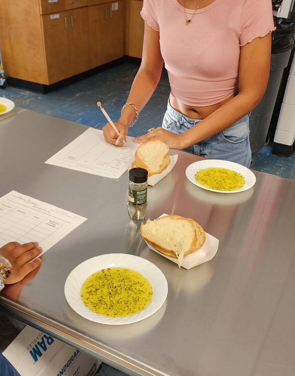 Mrs. Meredith Beck tweet media