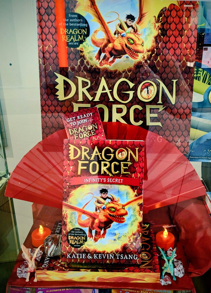 Dragon Force is out tomorrow and my window is ready! Look at those flames! @kwebberwrites and @kevtsang will be signing with me at @WaterstonesO2 tomorrow at 1pm if you would like a dedication! We can't wait for you to meet Lance and Infinity 🔥