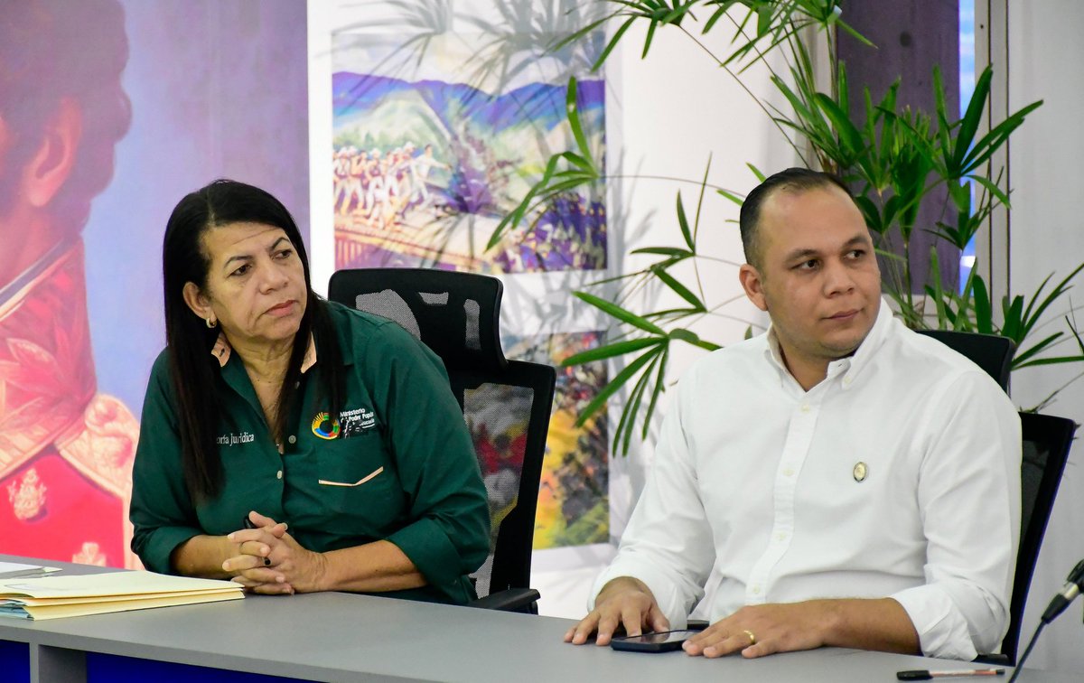 Yelitze Santaella tweet media