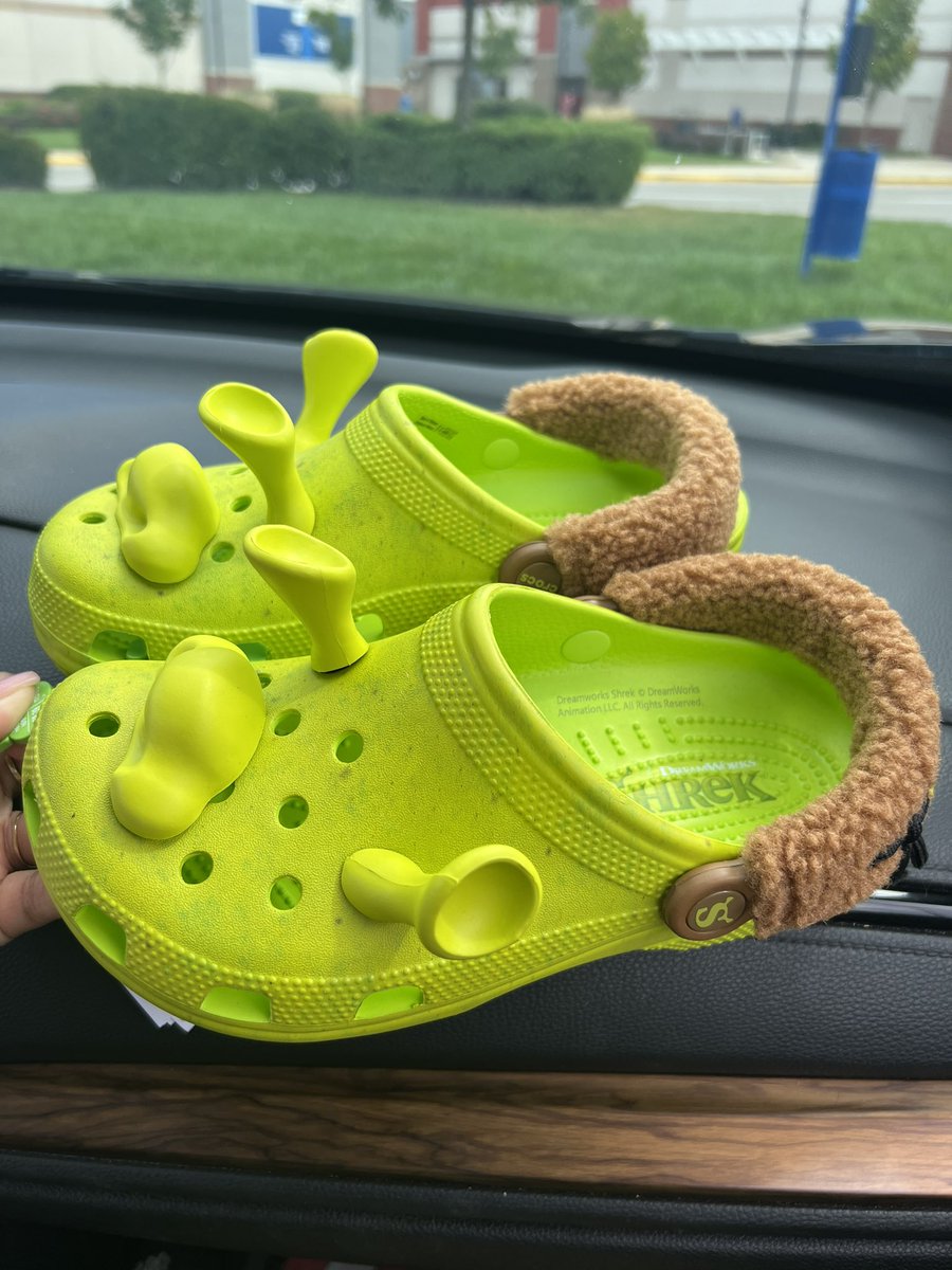 PassionateJane's tweet photo. Aren’t they just HIDEOUS 🥺🫶🏽 #SHROCKS https://t.co/4U09Rx8lzE