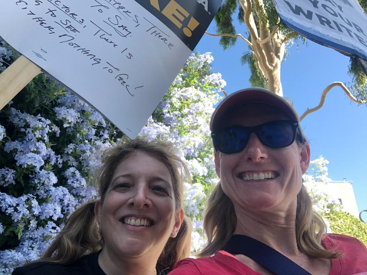 tLoebLookout's tweet image. 2 grown women. 4 blonde pigtails. A #writerdirector &amp;amp; #actor friends for decades who will fight the good fight always. Love my sista resistor @AlouraCharles! There's too much inequity in this world that needs to be addressed &amp;amp; silence won't address it. #SAGstrike #WGAstrike