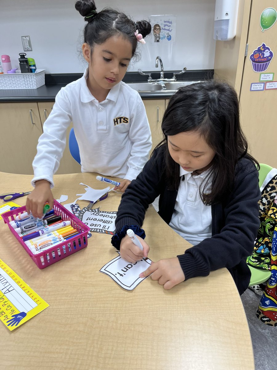 HTS_MsDAprile's tweet photo. 2B has been thinking about how we can use our growth mindset to take on challenges. We are making our growth mindset sayings bright and colourful so we can always find them when we need them! @HTSRichmondHill https://t.co/eqM7KXQarq