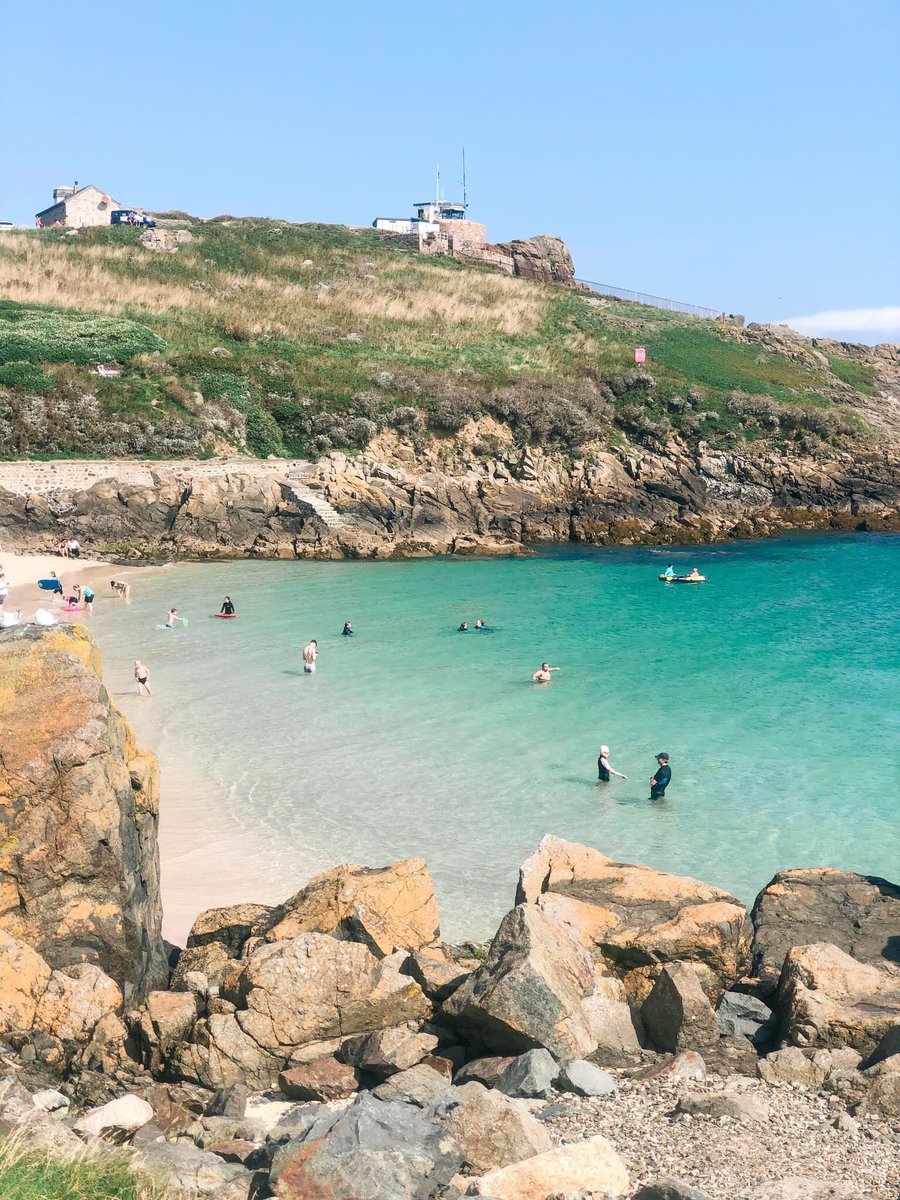 Dive into this turquoise paradise at Porthgwidden beach next summer! Use code 'earlybird2024' to save £50 on any weekly bookings. Don't miss out on this exclusive offer! 💙 sostives.co.uk #SummerEscape #EarlyBirdSpecial #PorthgwiddenMagic #stivescornwall #stives