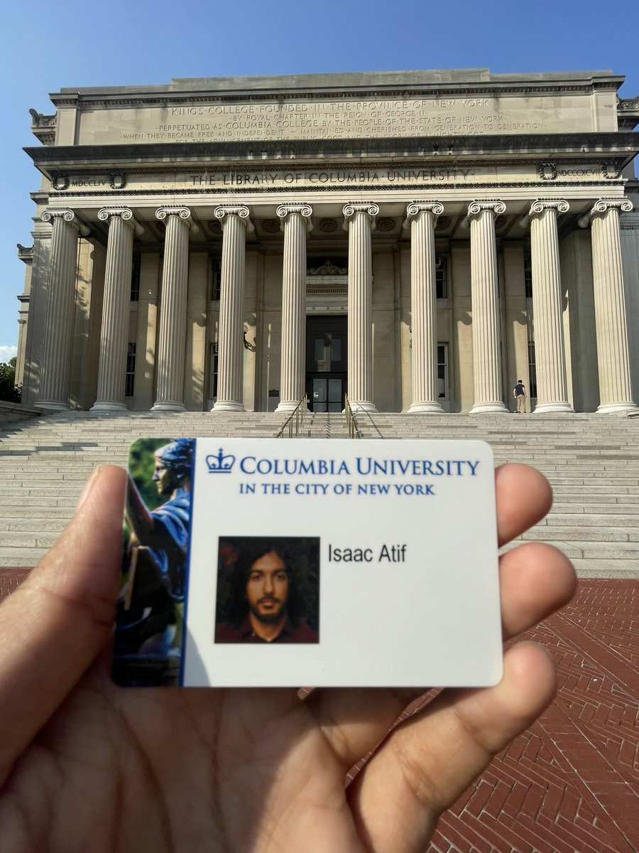 isaacadev's tweet image. If you showed this pic to 18-year old me I would have said "nah thatโs fake". I could never dream of this being real. A child of immigrants - born and raised in The Bronx - teaching at Columbia ๐๐พ