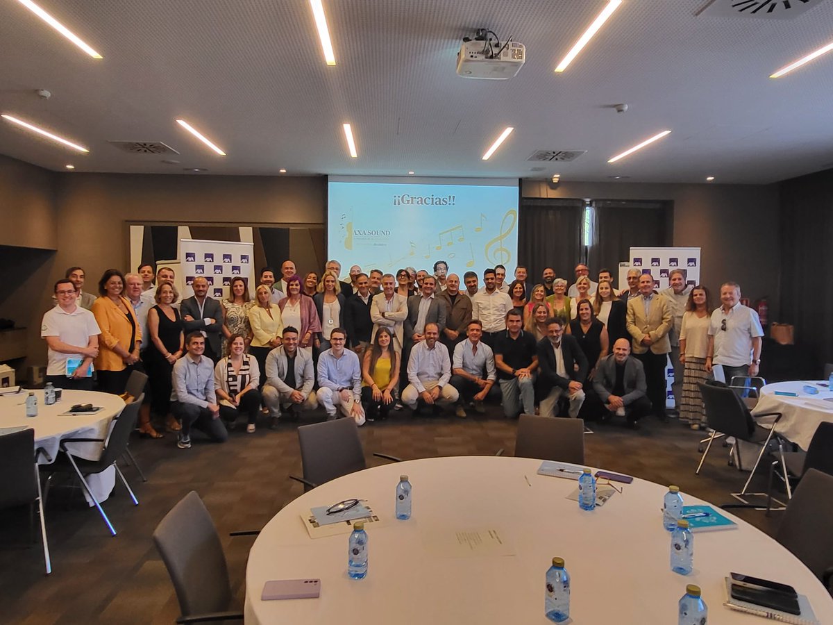 Hoy hemos compartido con nuestros Agentes Exclusivos <a href="/AXASegurosEs/">AXA España</a>, los retos de 3Q del 2023, compartiendo buenas prácticas y experiencias. Gracias a todos por vuestra participación. 
Juntos lo conseguiremos.