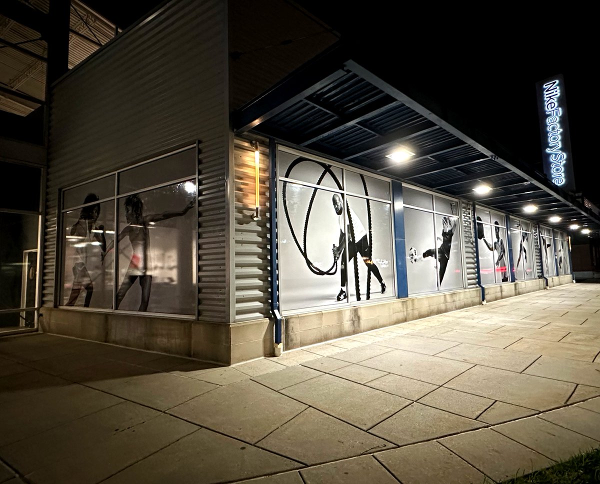 YourInstallTeam's tweet image. Throwback to this great #WindowVinyl installation we did for #Nike
.
.
.
.
#AdvantageInnovations #YourInstallTeam #graphics #installation #signage #LargeFormatGraphics #LargeFormat #SEG #DimensionalElement #RevealingYourBrand #branding