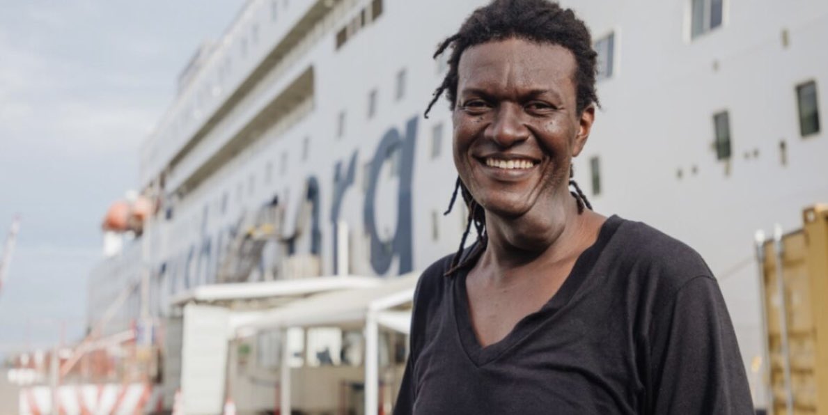 A 43-year-old man gets life-saving surgery on @MercyShips, the largest civilian hospital ship in the world The man who was identified as Emmanuel was worried about living with a facial tumour indefinitely and became the inaugural recipient of a surgery onboard the Global Mercy…