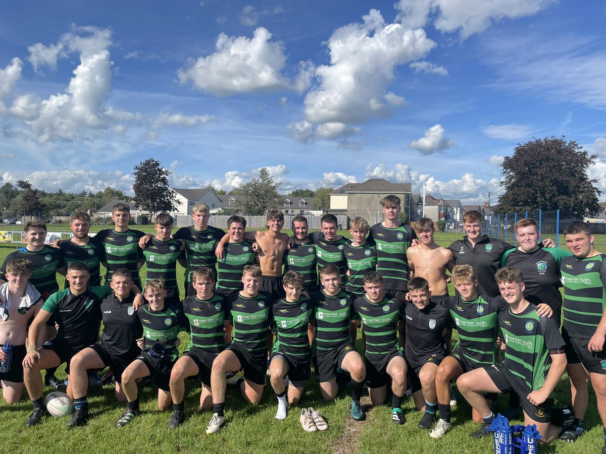 YGY_Rygbi's tweet photo. Rhediad gyntaf i’r tîm 1af heddi yn erbyn @Dyffrynamanpe 🏉 Gêm corfforol a chystadleuol 💪🏻 Paratoi da i’r ddau tîm wrth i ni edrych ymlaen at gynghrair y colegau. Dechreuad da 👊🏻 #AcademiRygbiYstalyfera https://t.co/huzmkM80YX
