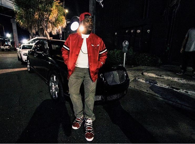 FIEND4DAMONEY's tweet photo. Being a millionaire isn’t important, the person you become is! https://t.co/MbXaUgCyoX