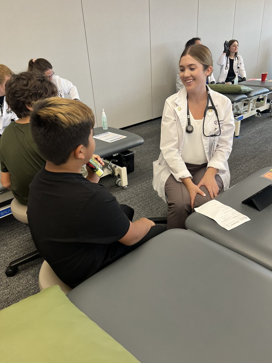 KansasCityU's tweet photo. Fifth grade students from Kelsey Norman, McKinley, and Irving elementary schools arrived on the KCU-Joplin campus today to participate in this year's Score 1 for Health screening event. Healthier families make healthier communities! Learn more at https://t.co/9x5dv3DPSY https://t.co/kqK00Ptdu3
