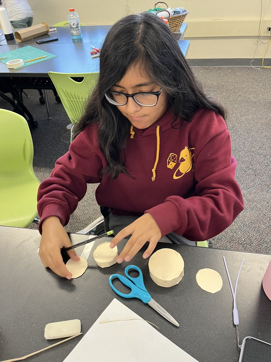 Emma Ford Larsen tweet media