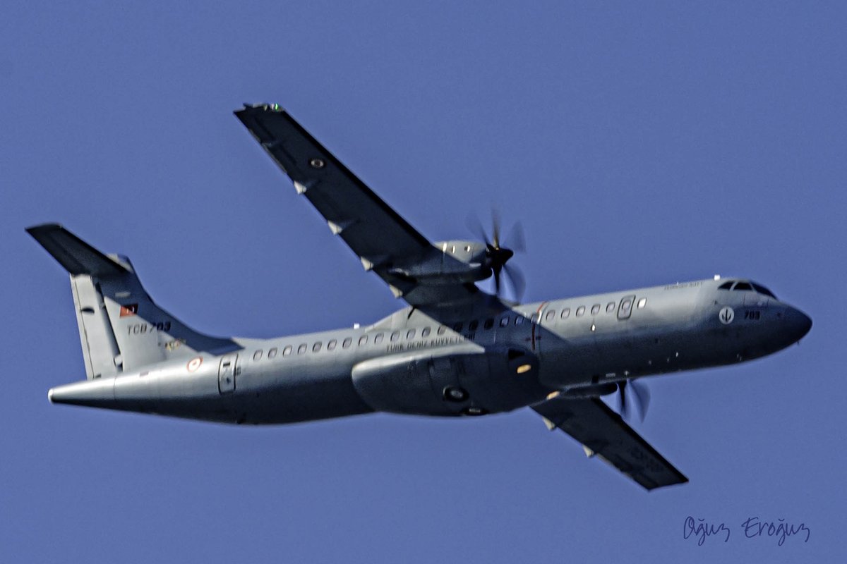 OguzEroguz1's tweet photo. #TurkishNavy's @ATRaircraft #ATR72-600 multipurpose aircraft #TCB703 approaching Cengiz Topel Airport https://t.co/eNjDKnSDQh