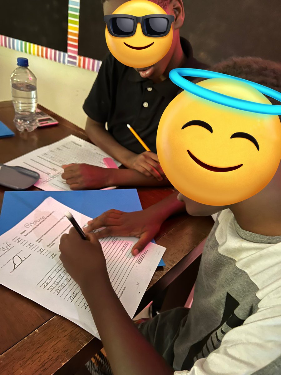 HeatherKearns6's tweet photo. Cursive writing began today @tdsb_SMPS in grade 5/6! It was so great to see students trying and taking risks with a new skill. #cursive #newlanguagecurriculum https://t.co/RwPb2n1HSc