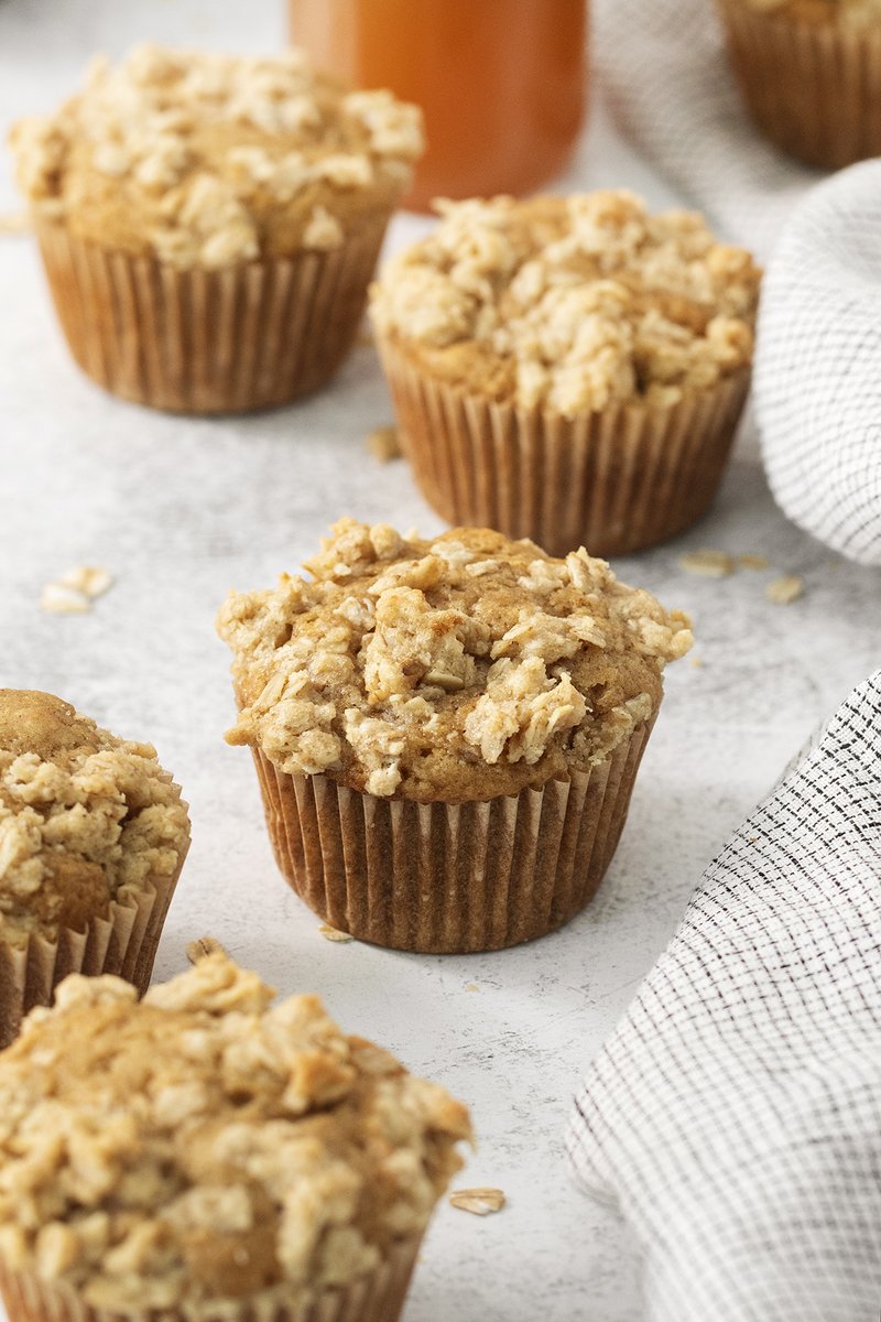 Apple Cider Muffins These apple cider muffins are a delicious fall breakfast. The muffins are tender and moist, flavored with apple cider, brown sugar, and warm spices, and topped with a crisp, buttery streusel.
goodlifeeats.com/apple-cider-mu…