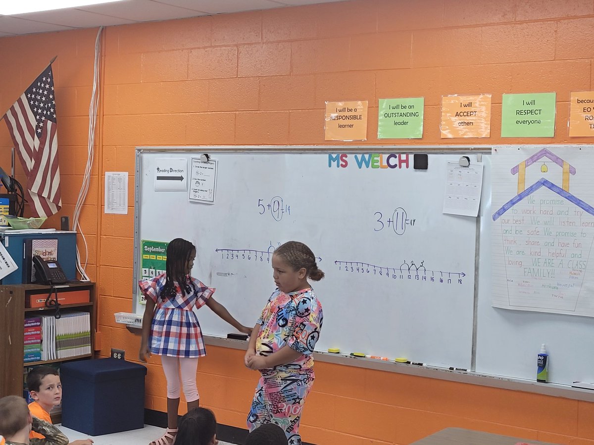 WillyDee07's tweet photo. Mathing STILL makes me 😁 @eotigers.  Way out yonder in EOY land, @13cwelch and her scholars are demonstrating addition using a number line. Building STRONG 💪🏾 MATH MINDS 💯 and PRACTICES! https://t.co/63mUtyaYYt