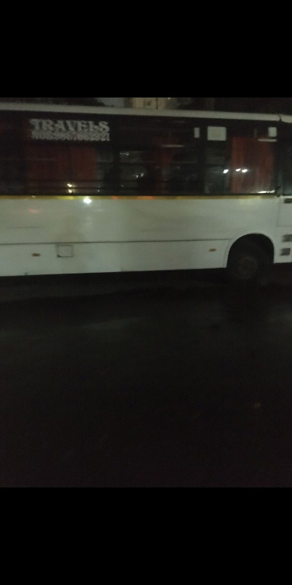 Bus parked illegally at the entrance of the bridge & on public road MVA 1988 clearly outlines commercial vehicles to be parked at public parking lot or private space MH01 CR 7833 @MTPHereToHelp Add Old Marol military road bridge Shrikant Thackeray marg marol Andheri E