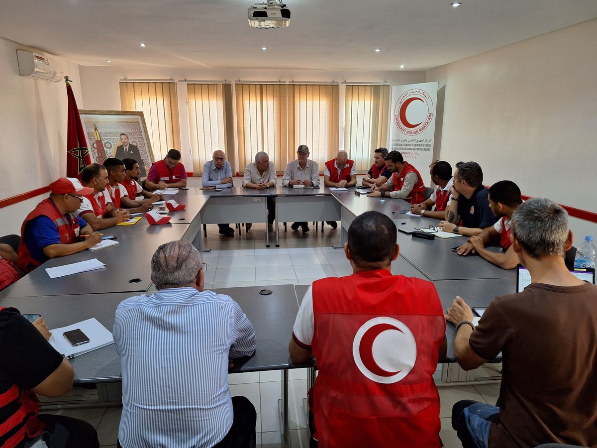 شارك #الهلال_الأحمر_القطري في الاجتماع التنسيقي الذي نظمه #الهلال_الأحمر_المغربي وذلك بغرض بحث تنسيق الجهود والتدخل الإنساني حضر الاجتماع كل من الإتحاد الدولي #IFRC و #الهلال_الأحمر_التركي، و #الصليب_الأحمر_الألماني، وقد استعرض الهلال المغربي الجهود المبذولة في الميدان.