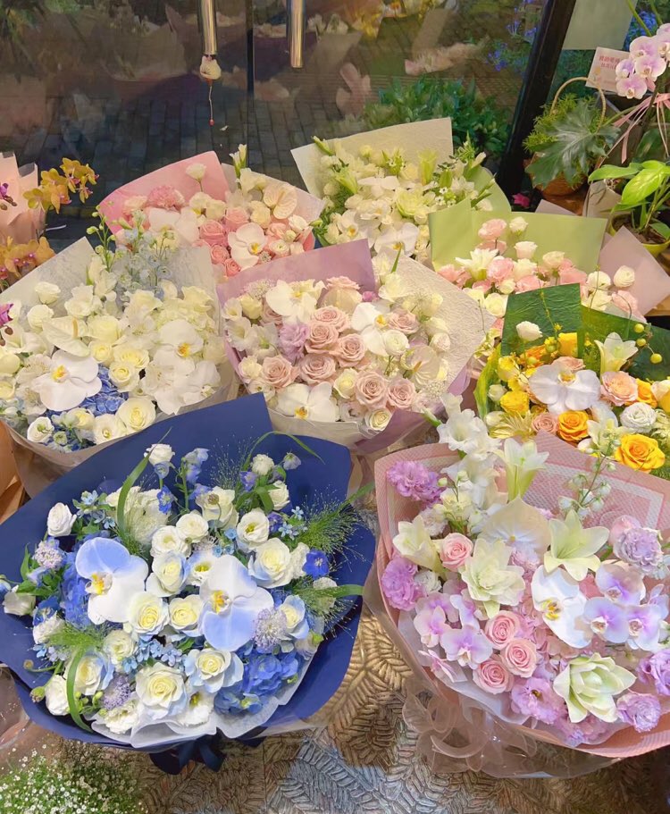 piinkibun's tweet image. i love flowers so much
