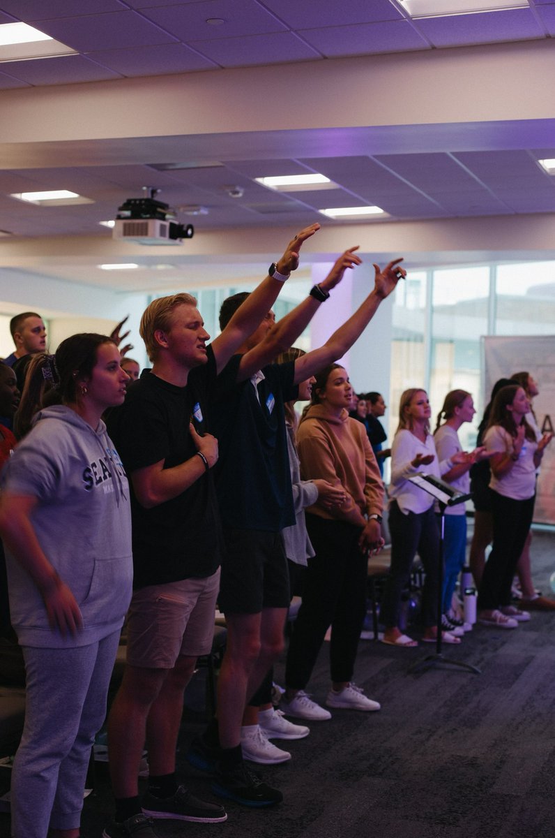 USTXA's tweet photo. 🎶 So I throw up my hands and praise you again and again 🎶

See you TONIGHT!

6:30pm Walking Tacos
7:00pm Chi Alpha service begins

Location - Iversen Center for Faith! https://t.co/THshNviJa2