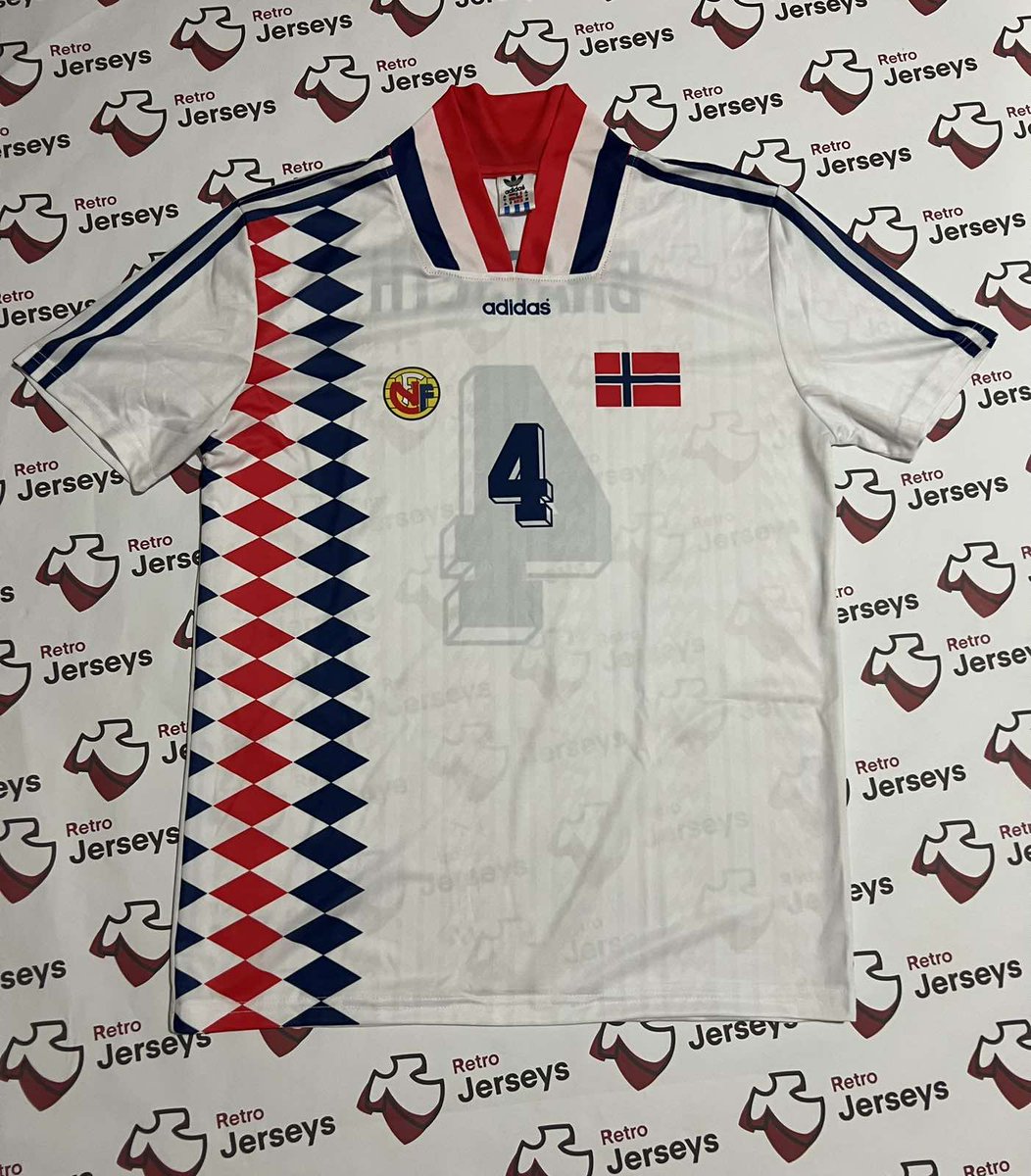RetroJerseys2's tweet photo. Norway National Shirt 1994 Away

Price 60$

Sizes Available: XS-XXL

https://t.co/e997zkSMHv

#NorwayNationalTeam #NorwayFootball #NorwegianPride #NorgeNationalTeam #NorwaySoccer  #NorskeLandslaget
#NorwegianFootball #NorwaySports #NorgeFotball
#NorskLandslag #Norway https://t.co/4jxGsXZqm7