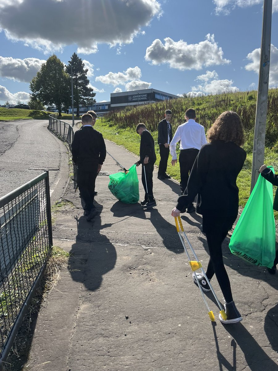 Spotless September is in full swing! 👏🏼Pupils across Humanities have been out doing their bit to clean up the school and the local grounds this week. #SpotlessSeptember2023 #TeamUpToCleanUp <a href="/JSubjects/">Johnstone High Humanities Faculty</a> <a href="/JohnstoneHighSc/">Johnstone H.S.</a> 🗑️🌏♻️