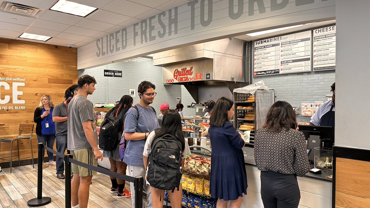 pantry+ at RU-N  🥦🥖🍎, a resource for students facing food insecurity, is partnering this week with Jersey Mike’s on a deal offering a free sub in exchange for a $5 donation. From 9/11 - 9/15, anyone with a voucher can redeem the offer.  🔗 newark.rutgers.edu/news/jersey-mi…