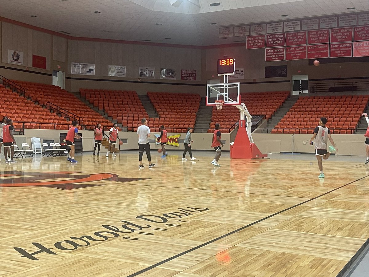 Day 3 in Texas for @CoachCodyHop. Starting the day at Howard College (@HowardHoops), followed by Western Texas (@WTCBasketball) and Ranger (@RangerMbb)