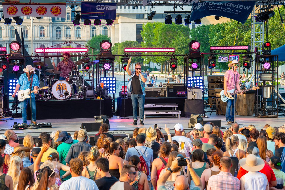 EliYoungBand's tweet photo. Champaign, IL, Columbia, MO, and Texarkana, TX! We’re bringing the #BreakUpInABarTour your way this weekend! https://t.co/S0B1vdVcul