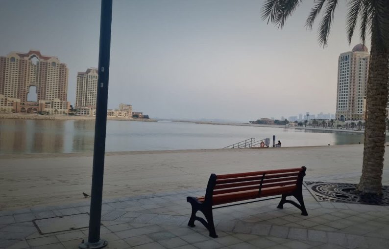 gita_mathew's tweet photo. Stepping outside at 34 Degrees when it feels like 49 !!!
#Marina 
#BeautifulDoha 
@Qatar https://t.co/Fx7EcO4nuP