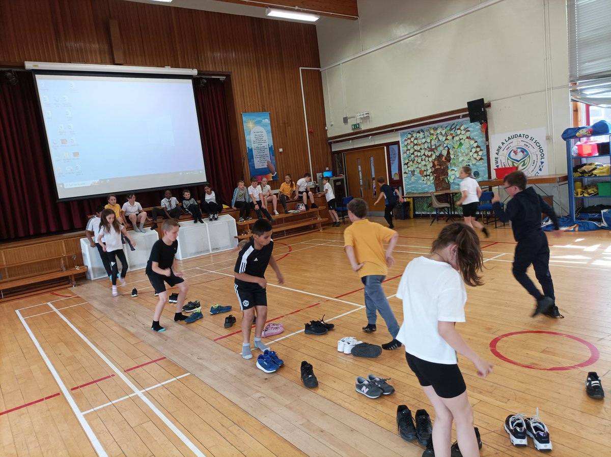 Miss Harivel tweet media