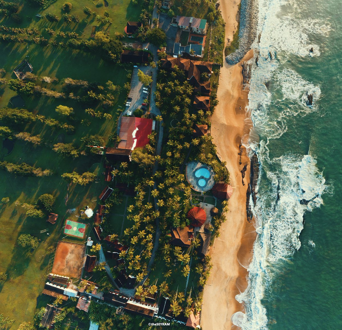 Coconut Groove Hotel, Elmina🇬🇭

Photographed by me.