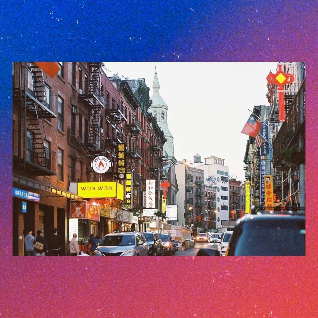 RetroFilmProjct's tweet photo. Featured photo by @jajong.film on 🎞️#kodakgold200 with the 📸 #olympysom1  this photo stood out because I was just on this same street yesterday and snapped the second photo from the opposite direction. 
-
Use #retrofilmproject or tag @retrofilmprojec… https://t.co/xLMrEYqJBc https://t.co/T04fUtxJ5k