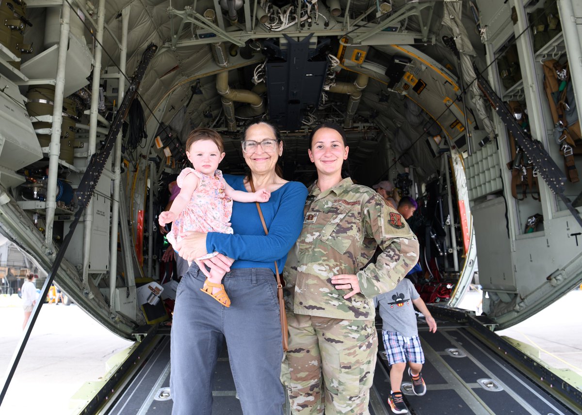 106thRescueWing's tweet photo. Family Day 2023 was the best yet!

You can view all the photos from Family Day on the New York National Guard Flickr Page using the link below:
https://t.co/HjRkQO04o4

@USNationalGuard 
@AirNatlGuard 
@usairforce https://t.co/RVZBT0Jdtv