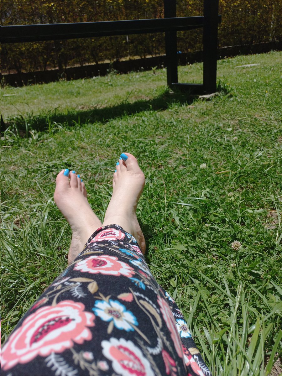 Nohelys_P's tweet photo. Vitamina D, una vez cada mes, porque me insolo fácil. 🥹 https://t.co/vnHbzPm0IG