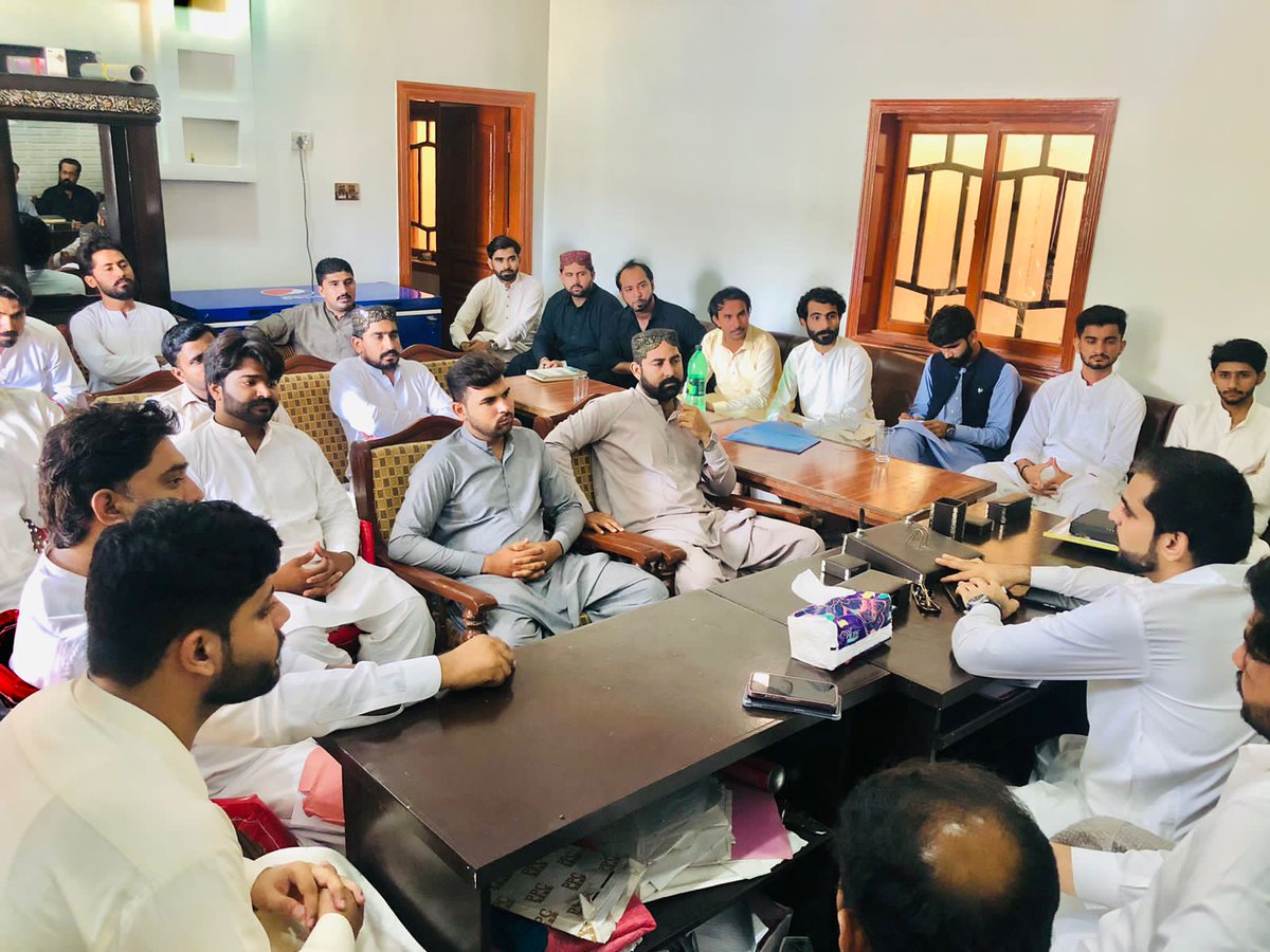 psfmansoor's tweet photo. Chaired meeting of PSF executive Sukkur division and Noshahroferoz disctrict at people’s secretrait pano akil. The agenda was the raising inflation,bad law &amp; order and the role of students on timely elections.
@BBhuttoZardari @AseefaBZ https://t.co/MlV0lOLAa6