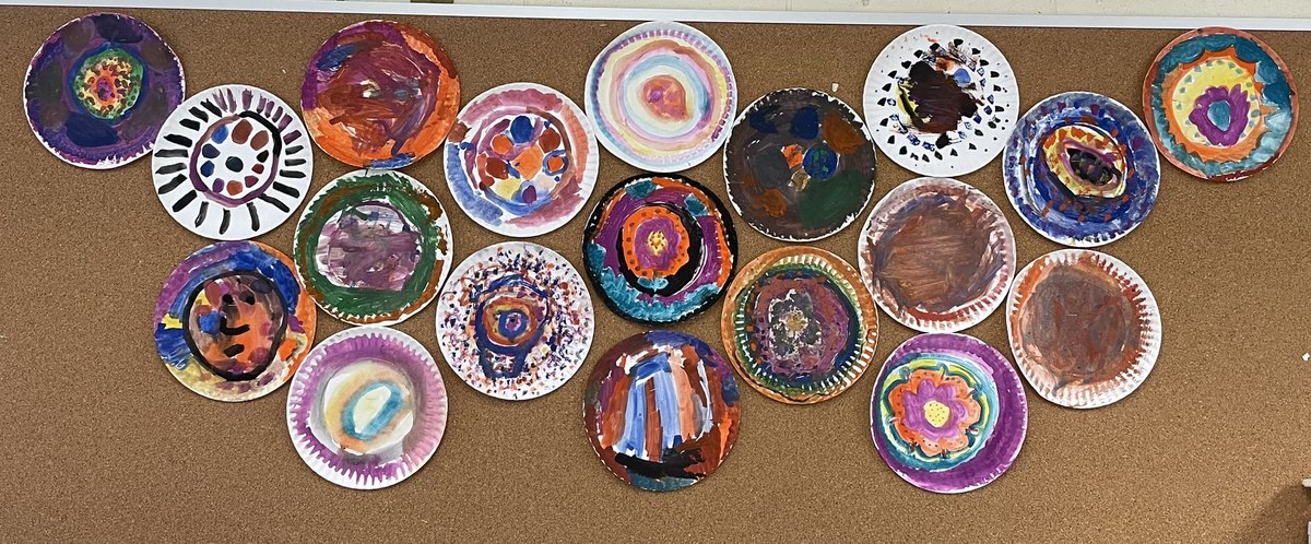 What begins with a dot on a piece of paper becomes a breakthrough in confidence! #thedot #grade1 #JanetLee <a href="/HWDSB/">HWDSB</a>