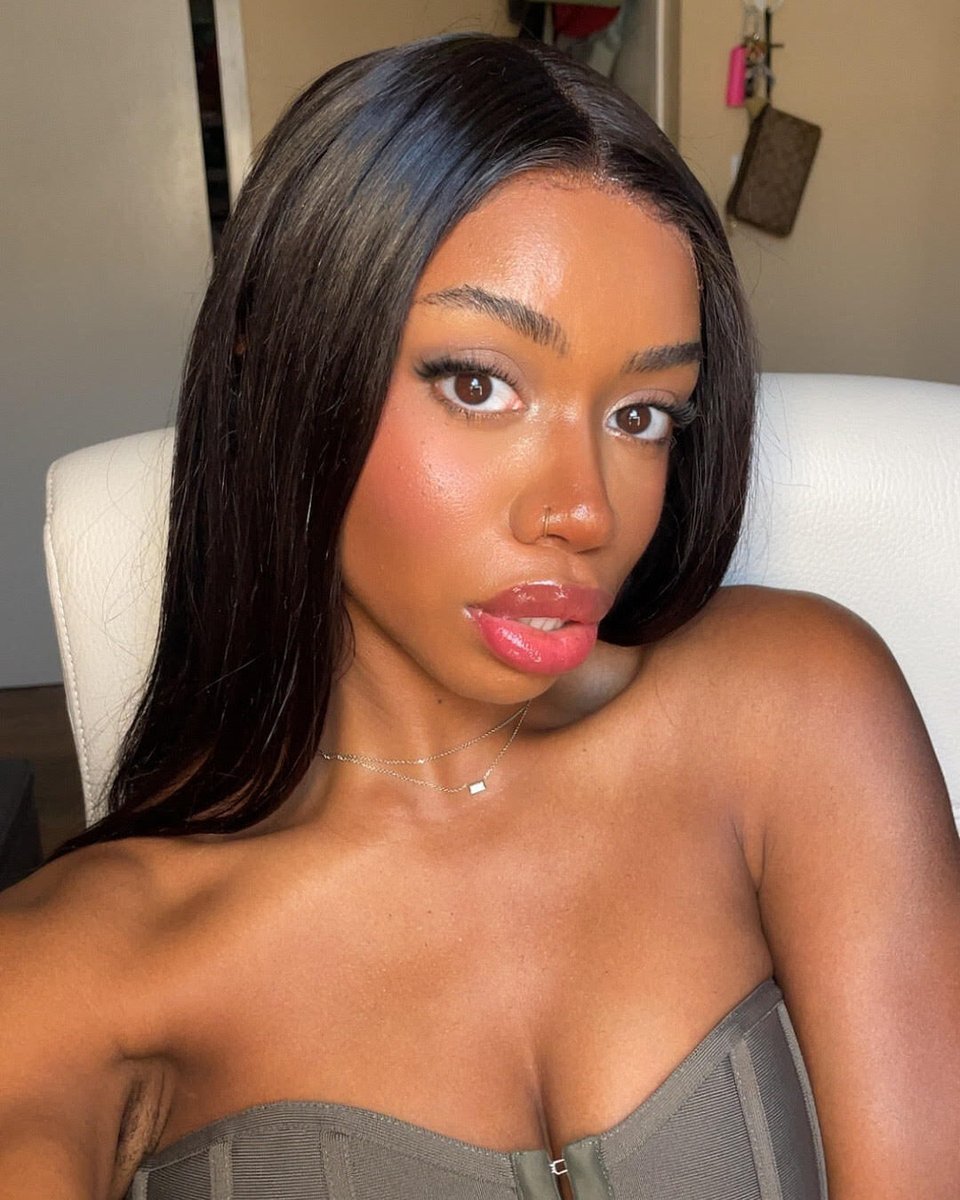 It’s getting toasty in here! 🤎💫 <a href="/torialynaee/">toria lynaee</a> wearing our best-selling 'Going Coconuts' palette

Shop your new go-to palette now on colourpop.com