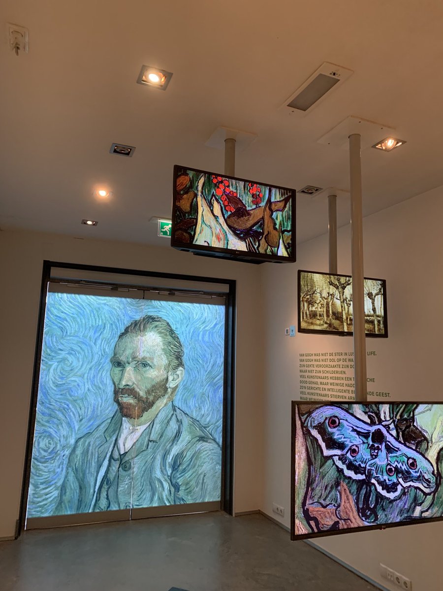 anitabelet's tweet photo. #fotozomerweken ⁦@jolandabrwr⁩ #mooimens #vincentvangogh in #zundert https://t.co/9SGFOmKU83