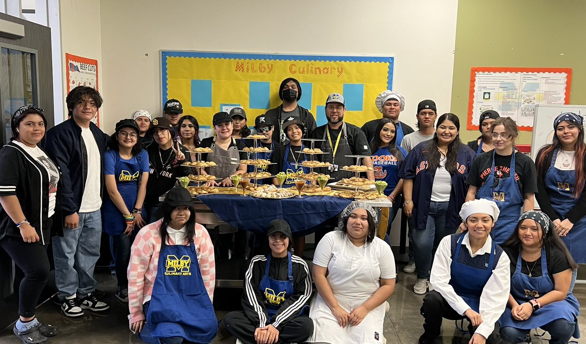 buffdiner2017 (@culinarymilby) on Twitter photo <a href="/CulinaryMilby/">buffdiner2017</a> Juniors had a blast making sweet (pineapple and peach) with caramel sauce, and savory empanadas (beef corn and cheese) with guacamole <a href="/milbylibrary/">Milby HS Library ♥️📚📖 📝🌱🌎🌳✌️🦋♻️🐱🐶</a> <a href="/Milby_HS/">Charles Milby High School</a> <a href="/CulinaryMilby/">buffdiner2017</a> Juniors had a blast making sweet (pineapple and peach) with caramel sauce, and savory empanadas (beef corn and cheese) with guacamole <a href="/milbylibrary/">Milby HS Library ♥️📚📖 📝🌱🌎🌳✌️🦋♻️🐱🐶</a> <a href="/Milby_HS/">Charles Milby High School</a>