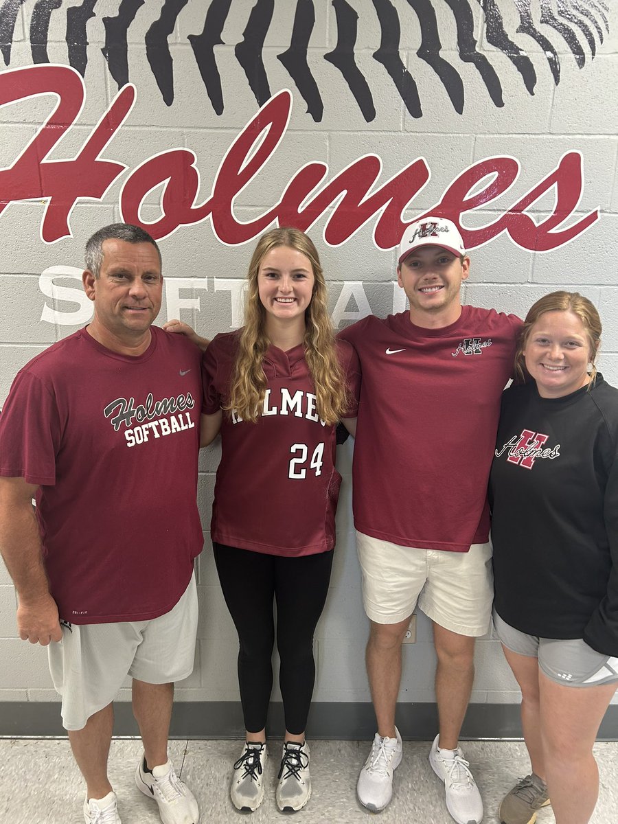 Thank you to Coach Embry and his staff for showing me around campus today. Absolutely loved every minute of it! So grateful to receive my first offer! <a href="/hccsoftball/">Holmes Community College Softball</a> <a href="/GoMVB/">GoMVB Sports - Recruit Content for College Coaches</a> <a href="/TopPreps/">TOP PREPS - SPORTS NEWS, VIDEOS & INTERVIEWS</a> <a href="/CoastRecruits/">Coast 2 Coast Recruits</a> <a href="/SoftballRecruit/">Softball Recruit 🥎</a> <a href="/ncsa/">NCSA College Recruiting</a> <a href="/SoftballDown/">Down South Softball</a> <a href="/MSJUCOSPORTS/">MS JUCO Multi-Sports</a> <a href="/228Sports/">228 Sports</a> <a href="/recruitme44/">RecruitMeDesign</a>